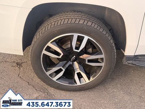 Used 2020 Chevrolet Suburban Premier image 8