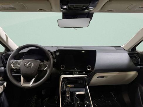 Used 2026 Lexus NX 350 AWD w/ Luxury Package image 11