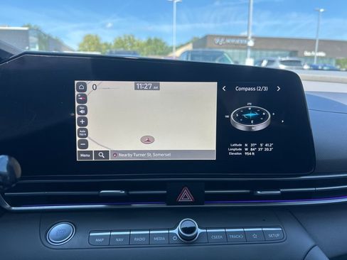 Used 2024 Hyundai Elantra SEL FWD image 22