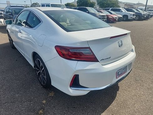 Used 2017 Honda Accord EX-L image 11