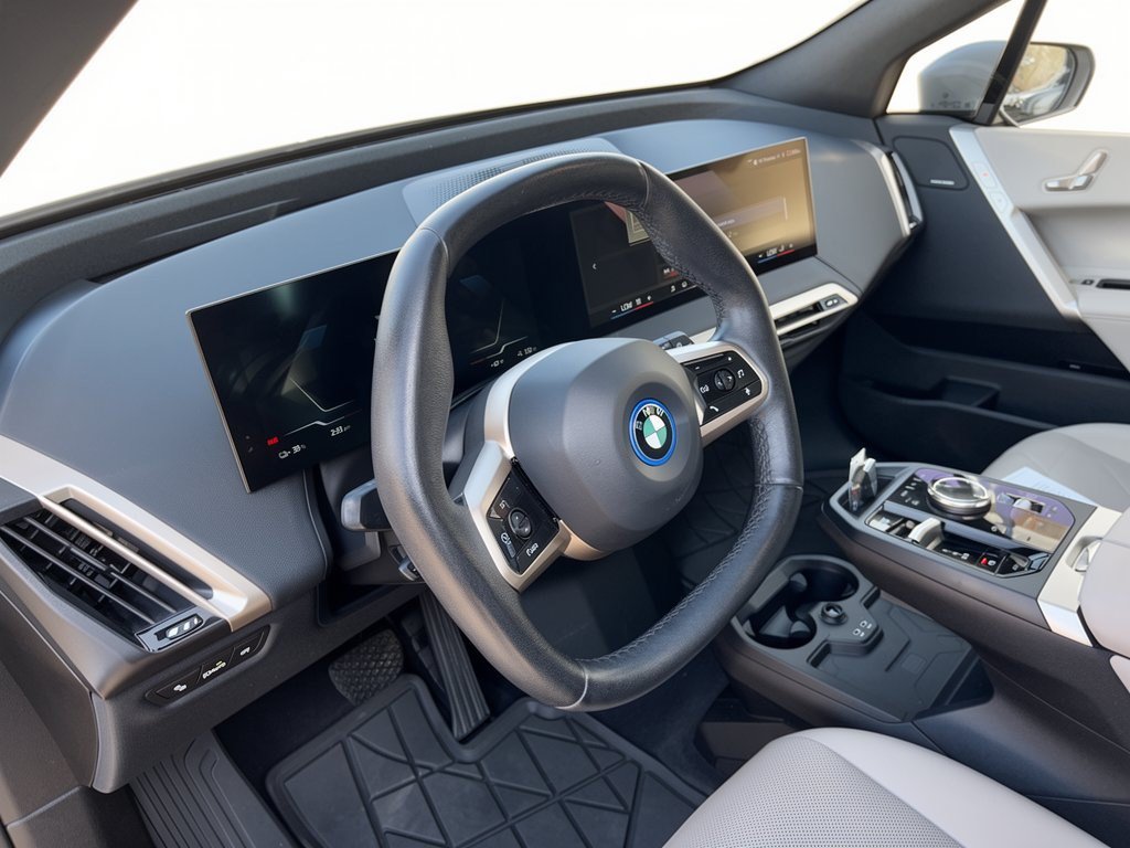 Certified 2024 BMW iX xDrive50 w/ Convenience Package AWD/4WD image 4