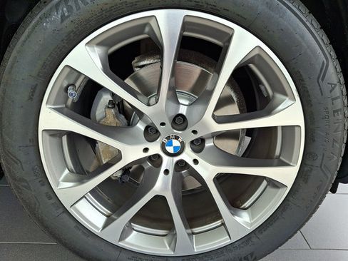 Used 2019 BMW X5 xDrive40i w/ Premium Package 2 AWD/4WD image 8