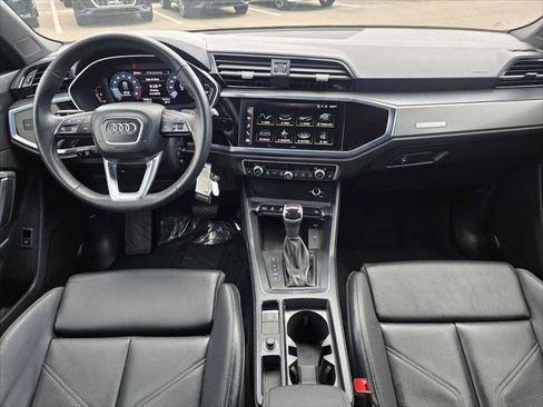 Used 2025 Audi Q3 2.0T Premium w/ Black Optic Sport Package AWD/4WD image 19