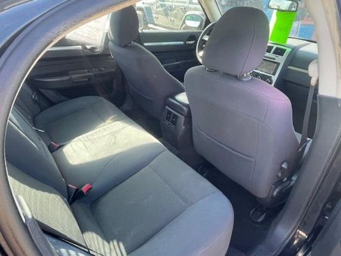 Used 2010 Dodge Charger SXT image 13