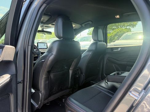 Used 2025 Ford Escape ST-Line AWD/4WD image 16