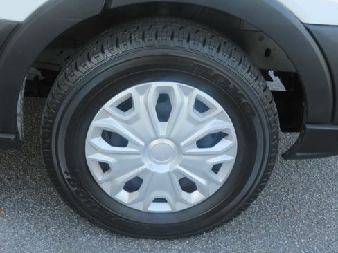 Used 2018 Ford Transit 150 XLT image 10