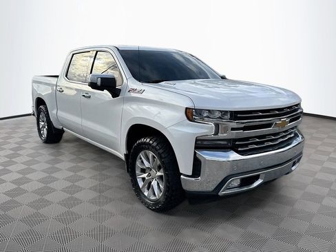 Used 2022 Chevrolet Silverado 1500 LTZ image 3