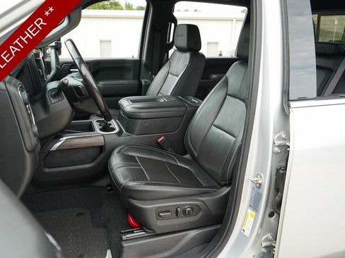 Used 2022 Chevrolet Silverado 2500 High Country w/ Z71 Off-Road Package AWD/4WD image 7