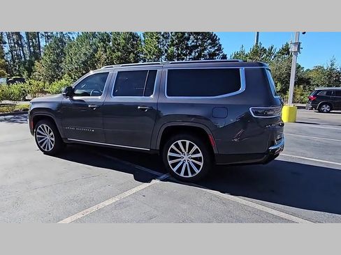 Used 2024 Jeep Grand Wagoneer L 4WD image 25