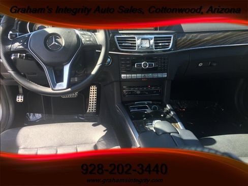 Used 2015 Mercedes-Benz E 400 Sedan image 10