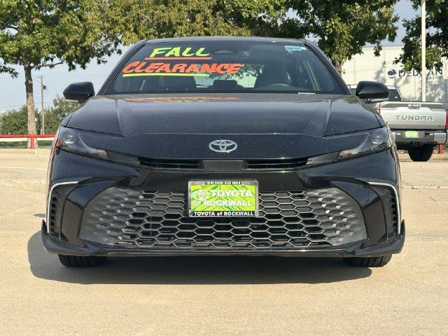 Used 2025 Toyota Camry SE w/ Convenience Package FWD image 7