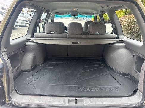 Used 2001 Subaru Forester L AWD/4WD image 13
