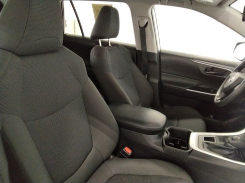 Used 2024 Toyota RAV4 LE image 36