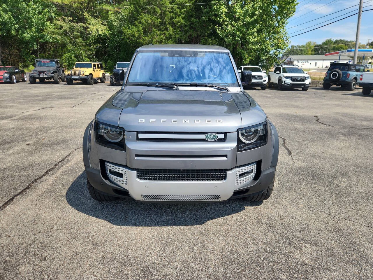 Used 2021 Land Rover Defender 110 SE AWD/4WD image 3