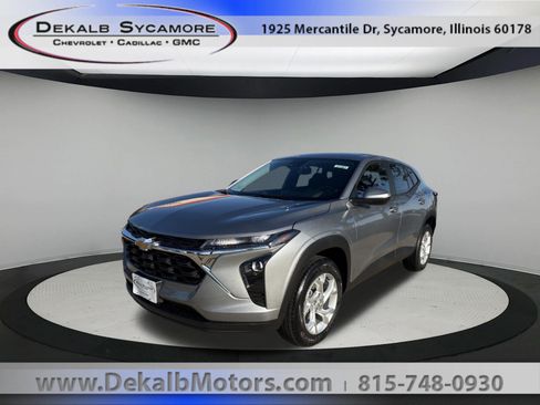 New 2026 Chevrolet Trax LS w/ LS Convenience Package FWD image 1