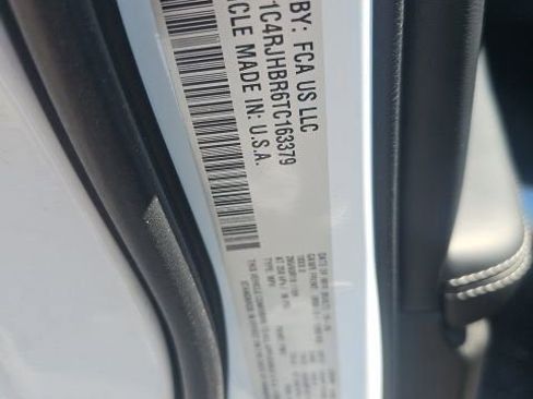 Used 2026 Jeep Grand Cherokee Limited w/ Trailer Tow Package image 4