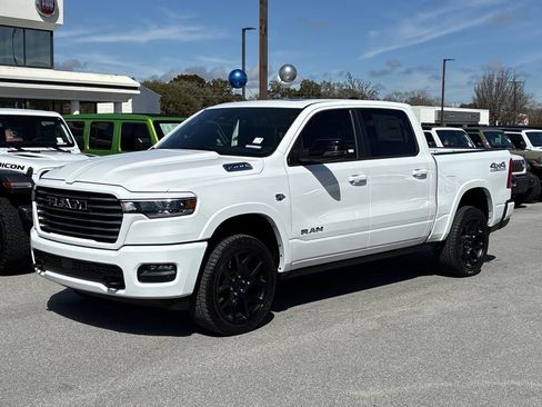 New 2026 RAM 1500 Laramie w/ Laramie Preferred Package AWD/4WD image 8