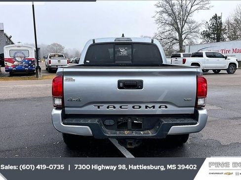 Used 2023 Toyota Tacoma SR image 3