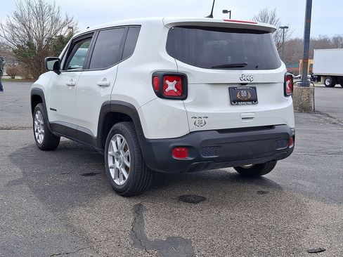 Used 2023 Jeep Renegade Latitude AWD/4WD image 21