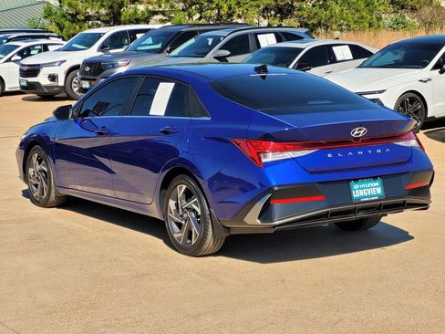 Used 2024 Hyundai Elantra SEL w/ Convenience Package image 6
