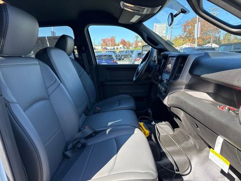 Used 2023 RAM 3500 Tradesman w/ Chrome Appearance Group image 18