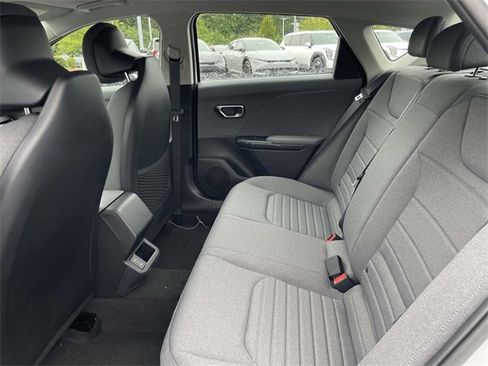 New 2025 Kia K4 EX image 20