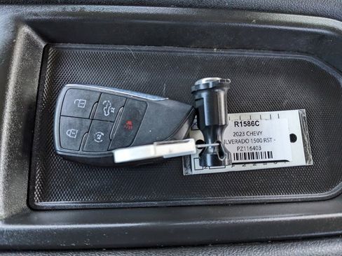 Used 2023 Chevrolet Silverado 1500 RST image 37
