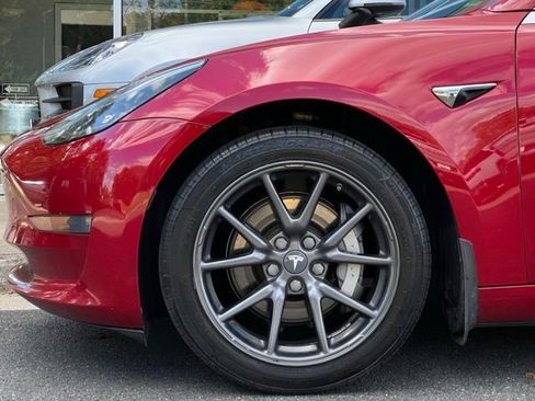 Used 2019 Tesla Model 3 Standard Range Plus image 25