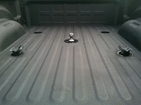 Used 2018 RAM 3500 Laramie image 10