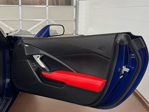 Used 2018 Chevrolet Corvette Stingray Coupe w/ 2LT Preferred Equipment Group image 36