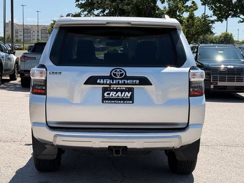 Used 2023 Toyota 4Runner TRD Off-Road Premium AWD/4WD image 6