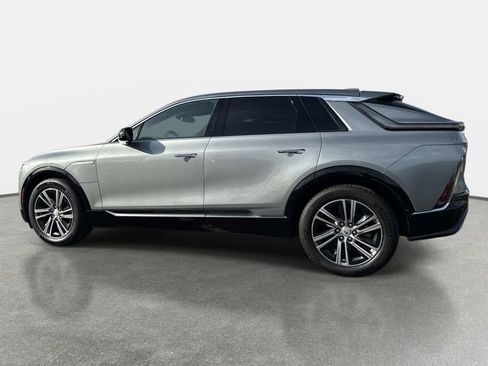 New 2025 Cadillac Lyriq Luxury w/ LPO, Floor Liner Package image 3