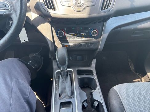 Used 2018 Ford Escape SE AWD/4WD image 9
