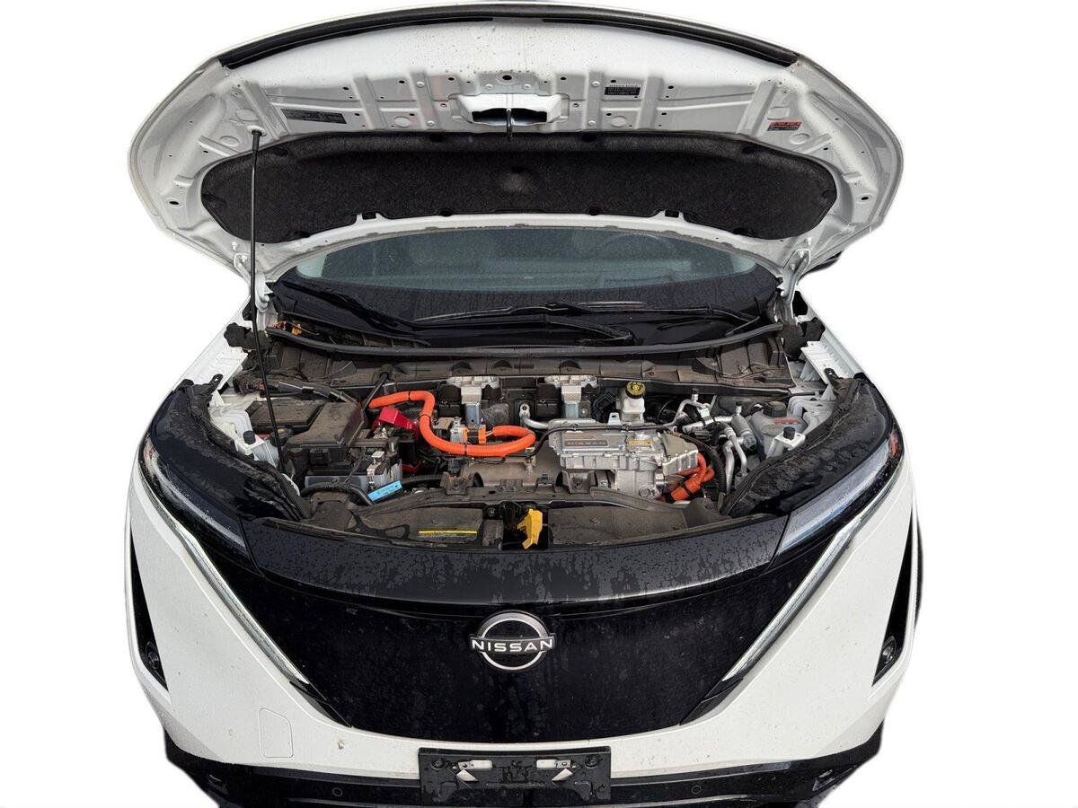 Used 2024 Nissan Ariya AWD image 16
