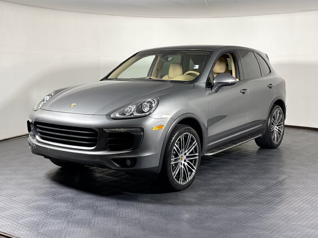 Used 2017 Porsche Cayenne S AWD/4WD image 1