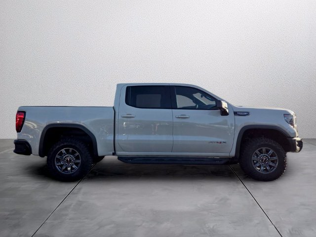 Used 2026 GMC Sierra 1500 AT4X AWD/4WD image 5