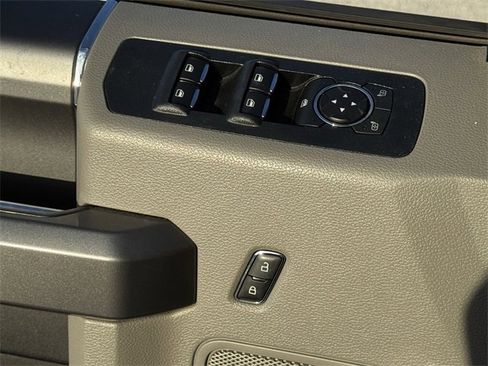 Used 2018 Ford F150 XLT w/ Equipment Group 302A Luxury image 24