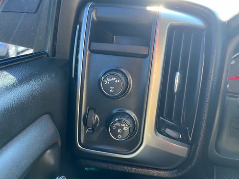 Used 2018 Chevrolet Silverado 1500 LT w/ All Star Edition image 20