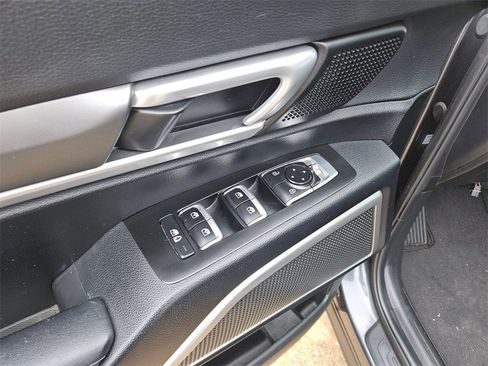 Used 2022 Kia Telluride S image 16