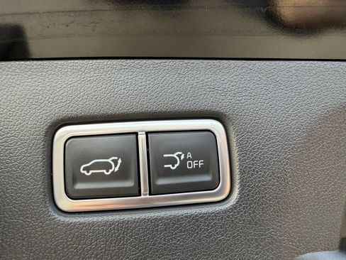 Used 2025 Kia Sorento EX image 36