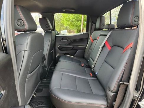 Used 2024 Chevrolet Colorado Z71 w/ Z71 Convenience Package 2 image 13