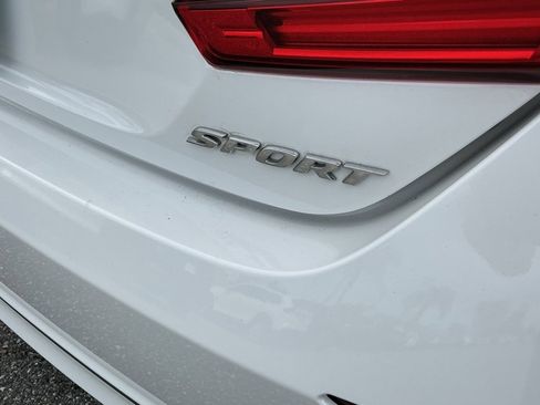 Used 2021 Honda Accord Sport image 18