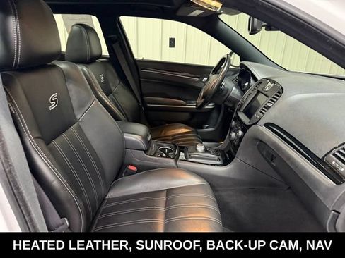 Used 2022 Chrysler 300 S RWD image 27