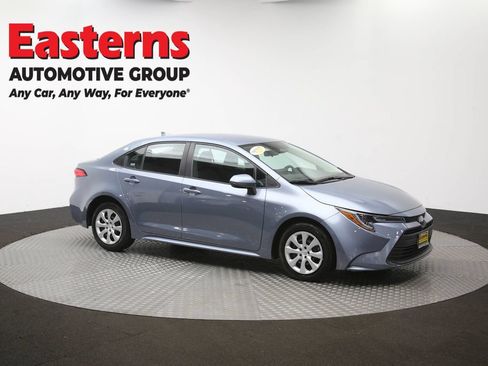 Used 2025 Toyota Corolla LE FWD image 44