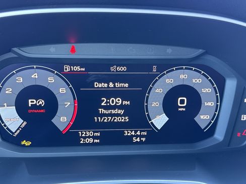 Used 2025 Audi Q3 2.0T Premium image 11