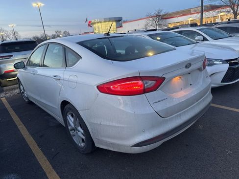 Used 2014 Ford Fusion SE image 4