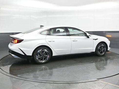 New 2026 Hyundai Sonata SEL image 2