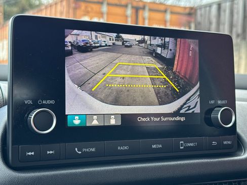 Used 2023 Honda HR-V LX image 23