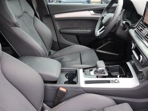 Used 2025 Audi Q5 e Prestige image 13