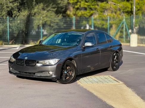Used 2014 BMW 320i Sedan RWD image 20
